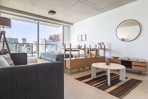 Floralis Suites by Be Local