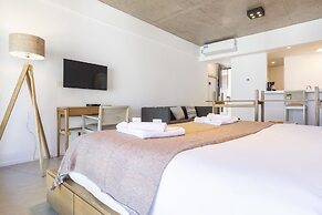 Floralis Suites by Be Local