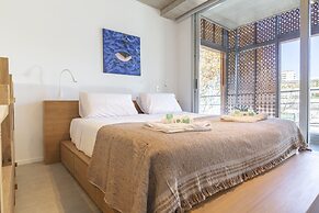 Floralis Suites by Be Local