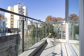 Floralis Suites by Be Local