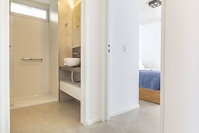 Floralis Suites by Be Local