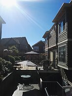 Sunny Island by White Rock B&B