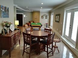 Sunny Island by White Rock B&B