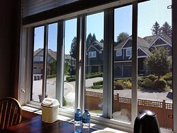 Sunny Island by White Rock B&B