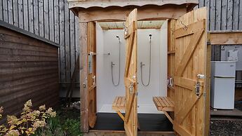 Showman's Hut @ Westcote