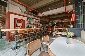 The Somos Beats Hotel & Rooftop