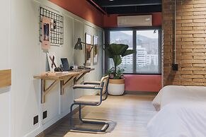 The Somos Beats Hotel & Rooftop