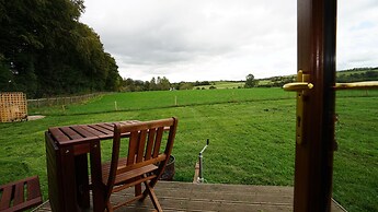 Beehive @ Westcote Glamping- Campsite