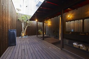 Rinn Premium Machiya Townhouse Kyoto Nijo Castle North