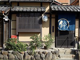 Rinn Premium Machiya Townhouse Kyoto Nijo Castle North