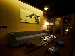Rinn Premium Machiya Townhouse Kyoto Nijo Castle North