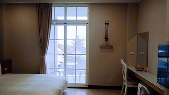 Loju Castle Inn