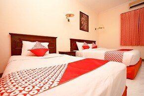 OYO 1225 Hotel Dibino