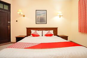 OYO 1225 Hotel Dibino