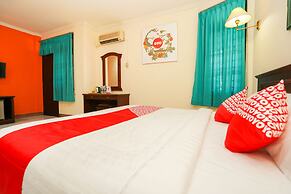 OYO 1225 Hotel Dibino