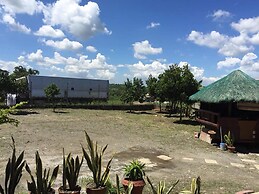 Evangeline Garden and Lodge