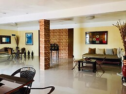 Evangeline Garden and Lodge