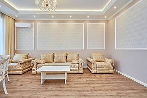 Apartments on Italianskaya 11