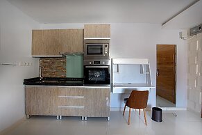 H21 Apartments & Lounge