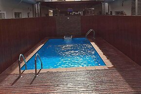 H21 Apartments & Lounge