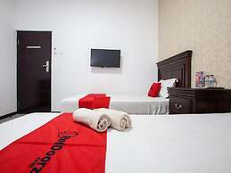 RedDoorz near Taman Krida Budaya Malang