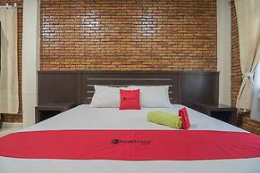 RedDoorz Plus near Cambridge City Square 2