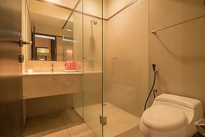 RedDoorz Plus @ Cipaganti Street 3