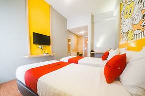 RedDoorz Apartment near Bundaran Satelit Surabaya