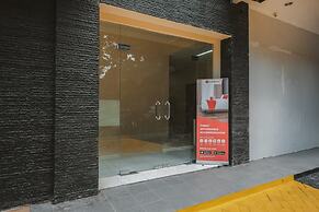 RedDoorz Plus near Plaza Blok M