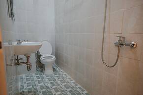 RedDoorz Plus near Plaza Blok M