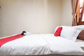 RedDoorz Syariah near Exit Tol Madyopuro