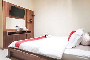 RedDoorz Syariah near Exit Tol Madyopuro