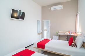 RedDoorz Syariah near Transmart MX Malang