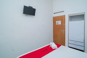 RedDoorz Syariah near Transmart MX Malang