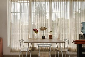 RedDoorz Syariah Plus near Pancoran 2