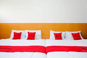 RedDoorz near STAB Syailendra Kopeng