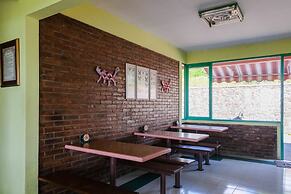 RedDoorz Syariah near Kopeng Treetop  Adventure