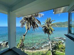 VallonEnd Beach Front Villa