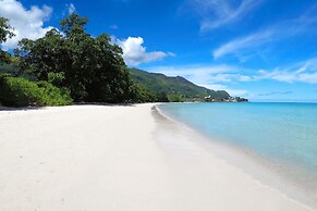 VallonEnd Beach Front Villa