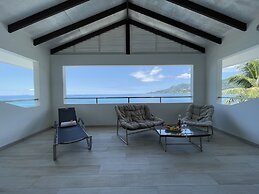 VallonEnd Beach Front Villa