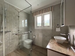 VallonEnd Beach Front Villa