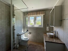 VallonEnd Beach Front Villa