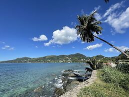 VallonEnd Beach Front Villa