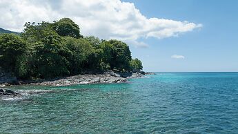 VallonEnd Beach Front Villa