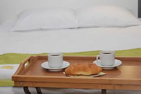 Cheers Hotel - Hostel