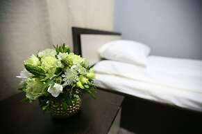 Cheers Hotel - Hostel