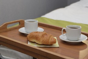 Cheers Hotel - Hostel