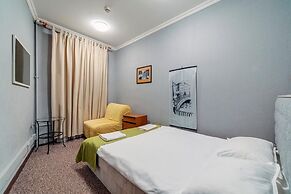 Cheers Hotel - Hostel