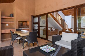 San Lameer Villa Rentals 10304