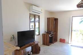 T.K. Beach Resort Koh Mak